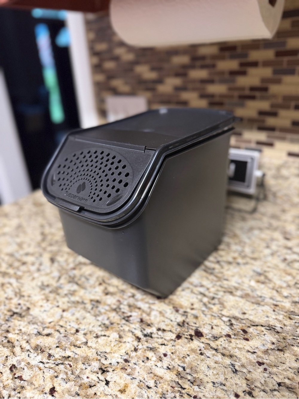 Tupperware Potato Onion Smart Stackable Storage Container keeper BLACK